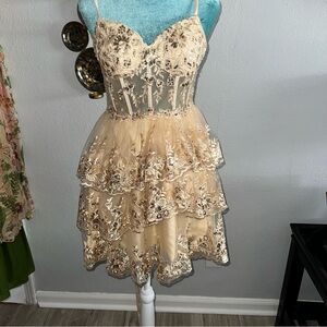 Elegant Lace Tiered Dress in Cream and Gold